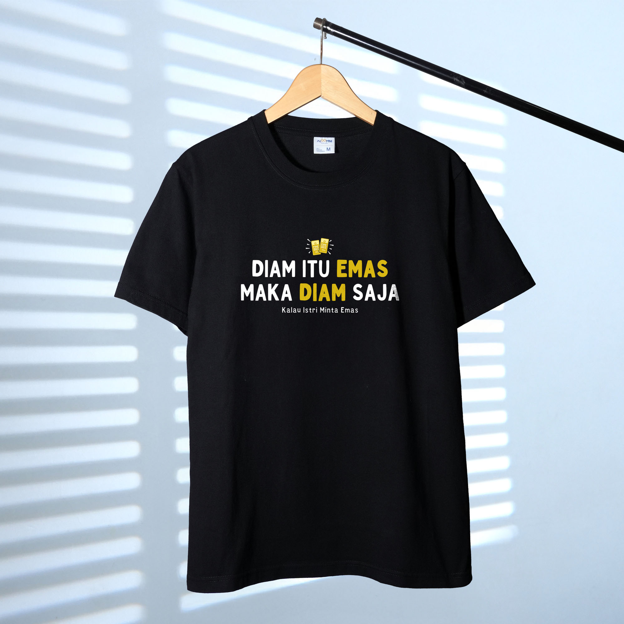 Diam itu Emas